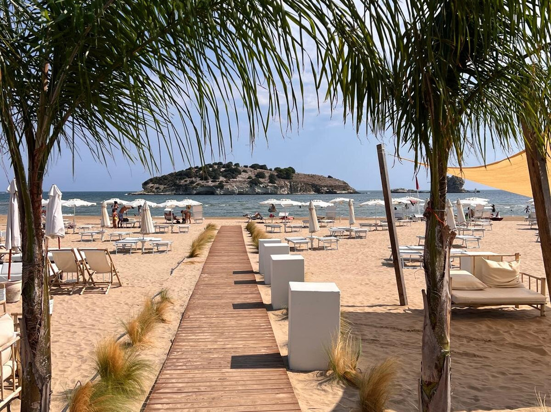 Bellavita Beach Club & Lifestyle-维耶斯泰必去景点
