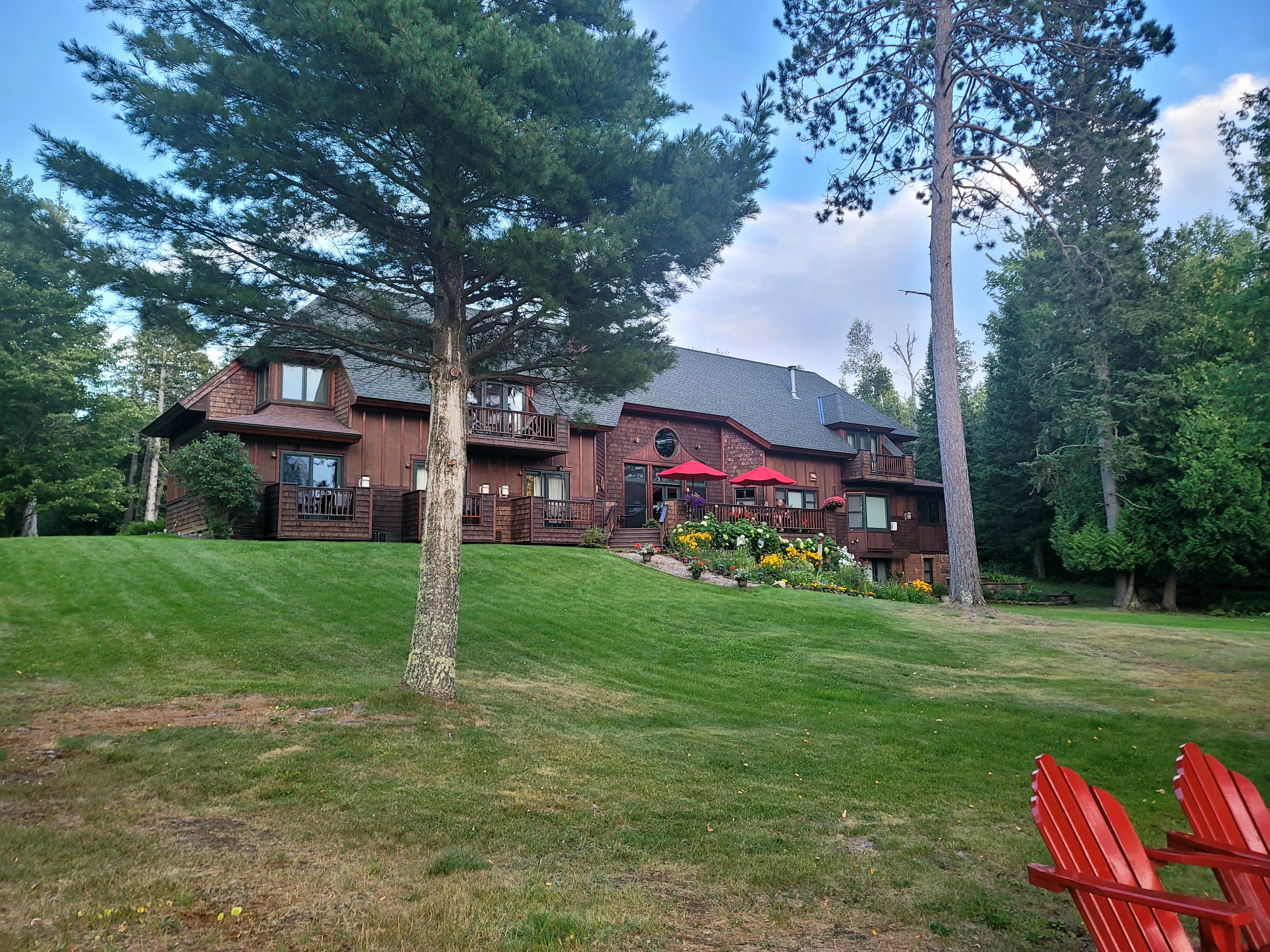 Siskiwit Bay Lodge Bed and Breakfast-官方