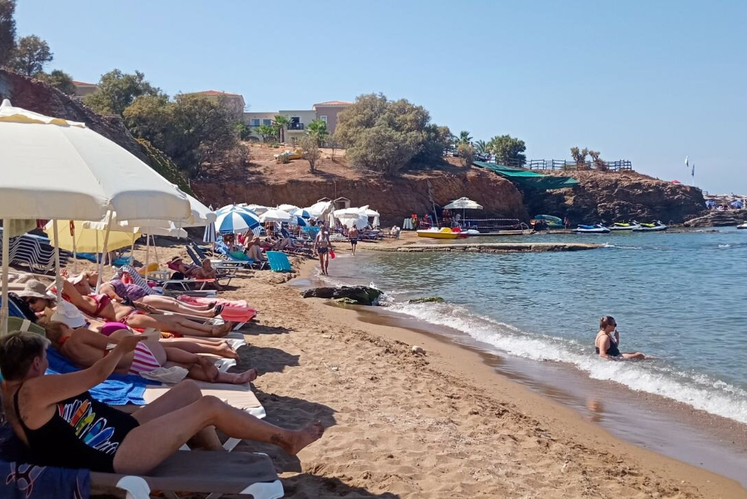 Panormos Beach景点图片