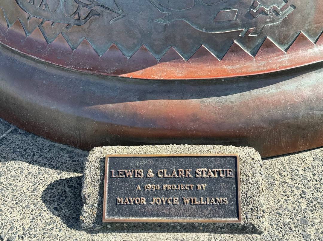 Seaside Beach Lewis and Clark Monument景点图片
