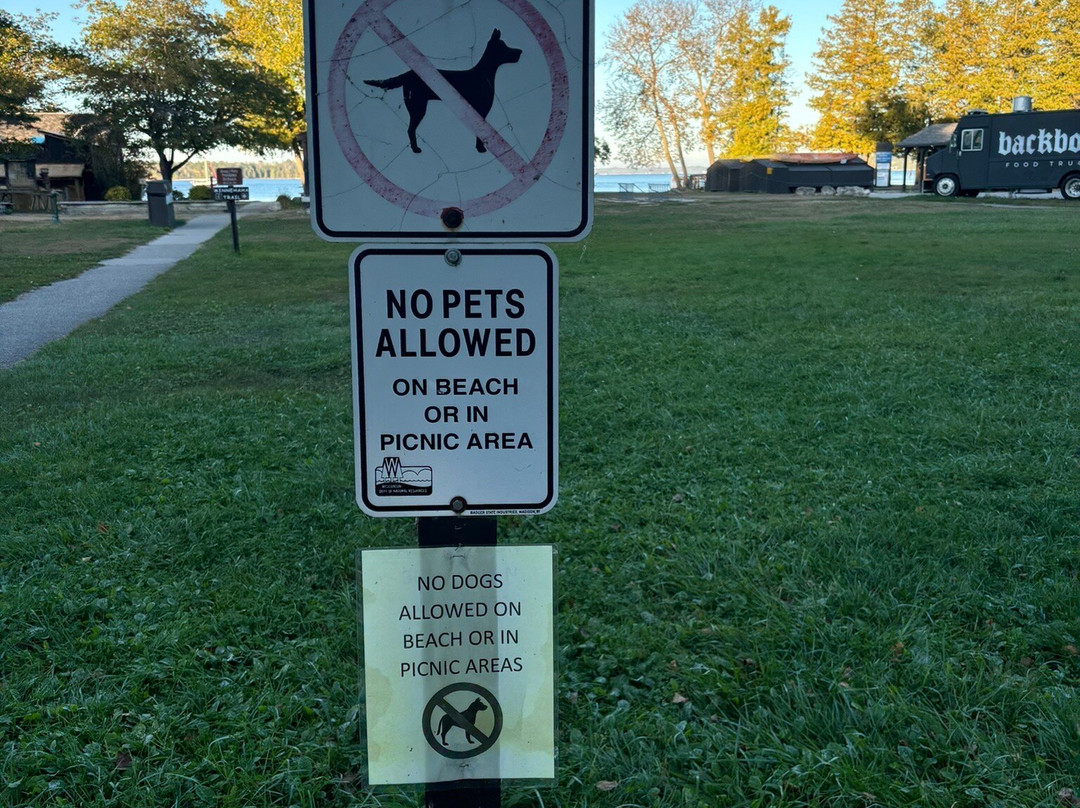 Nicolet Bay Beach-Fish Creek必去景点