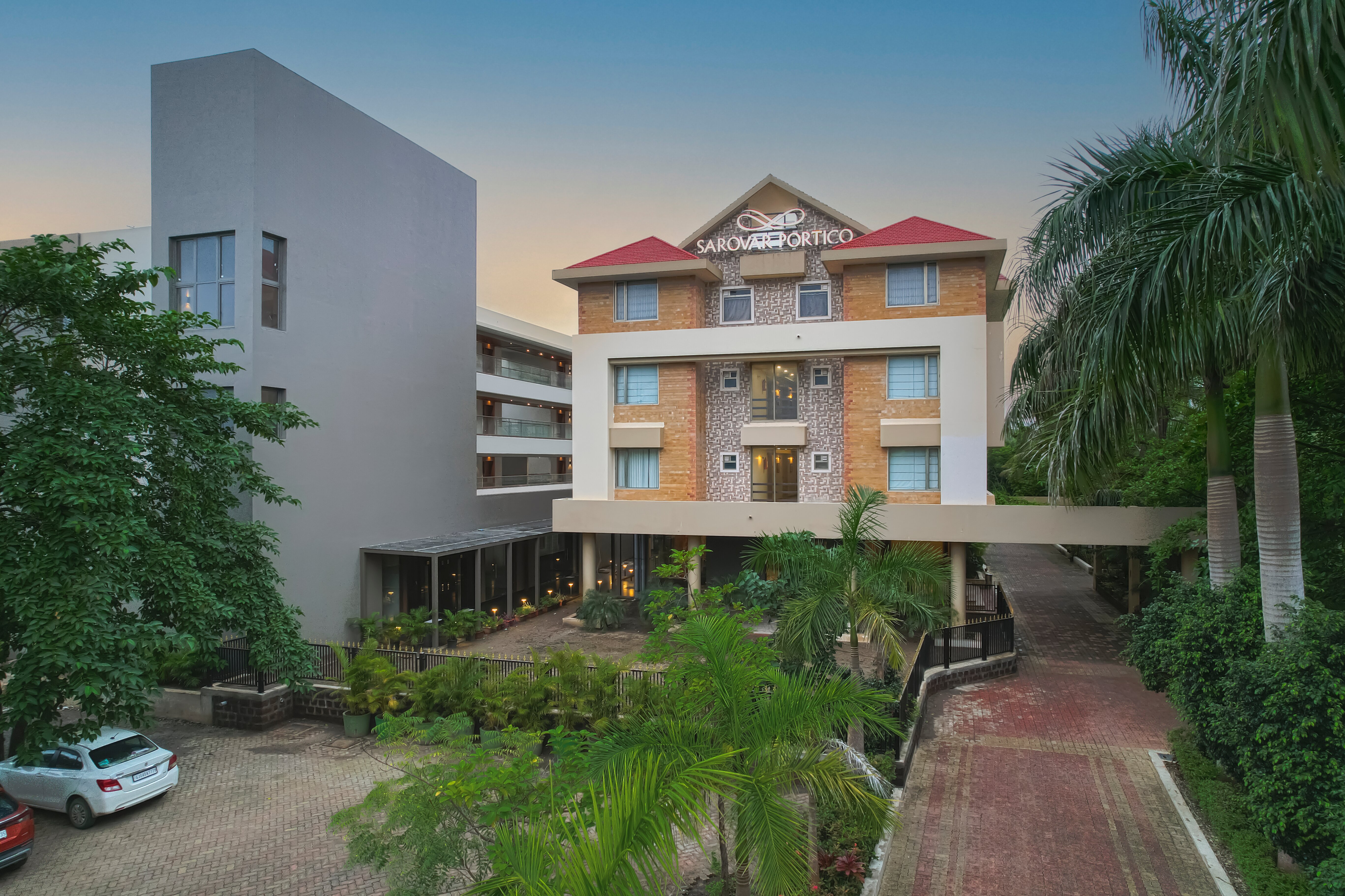 Sarovar Portico, Sasan Gir-官方