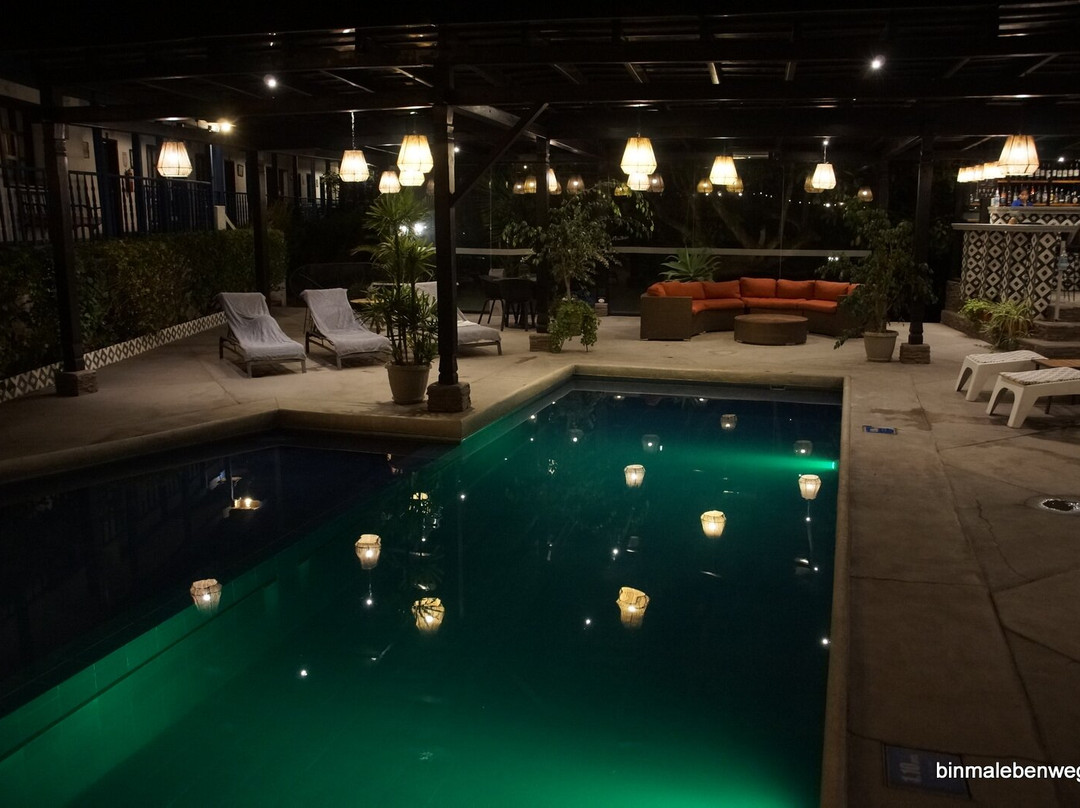 卡罗拉维庄园酒店主图