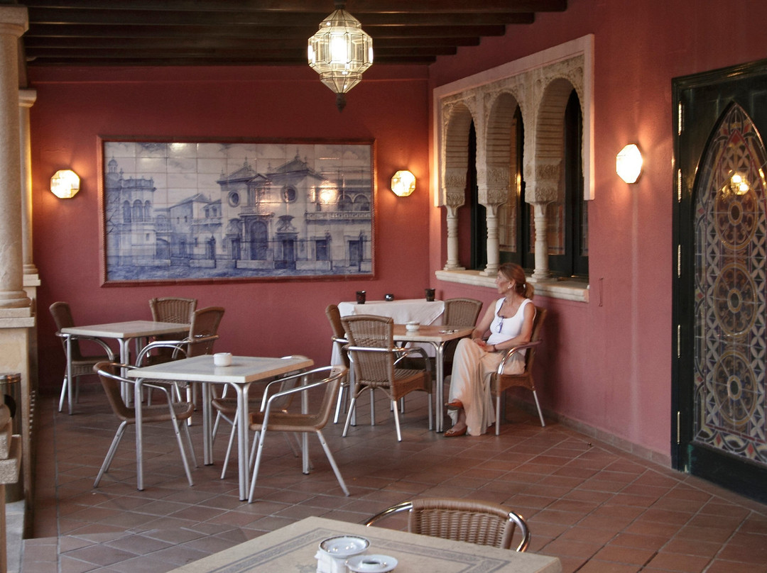 阿瓦德斯贝纳卡松酒店主图