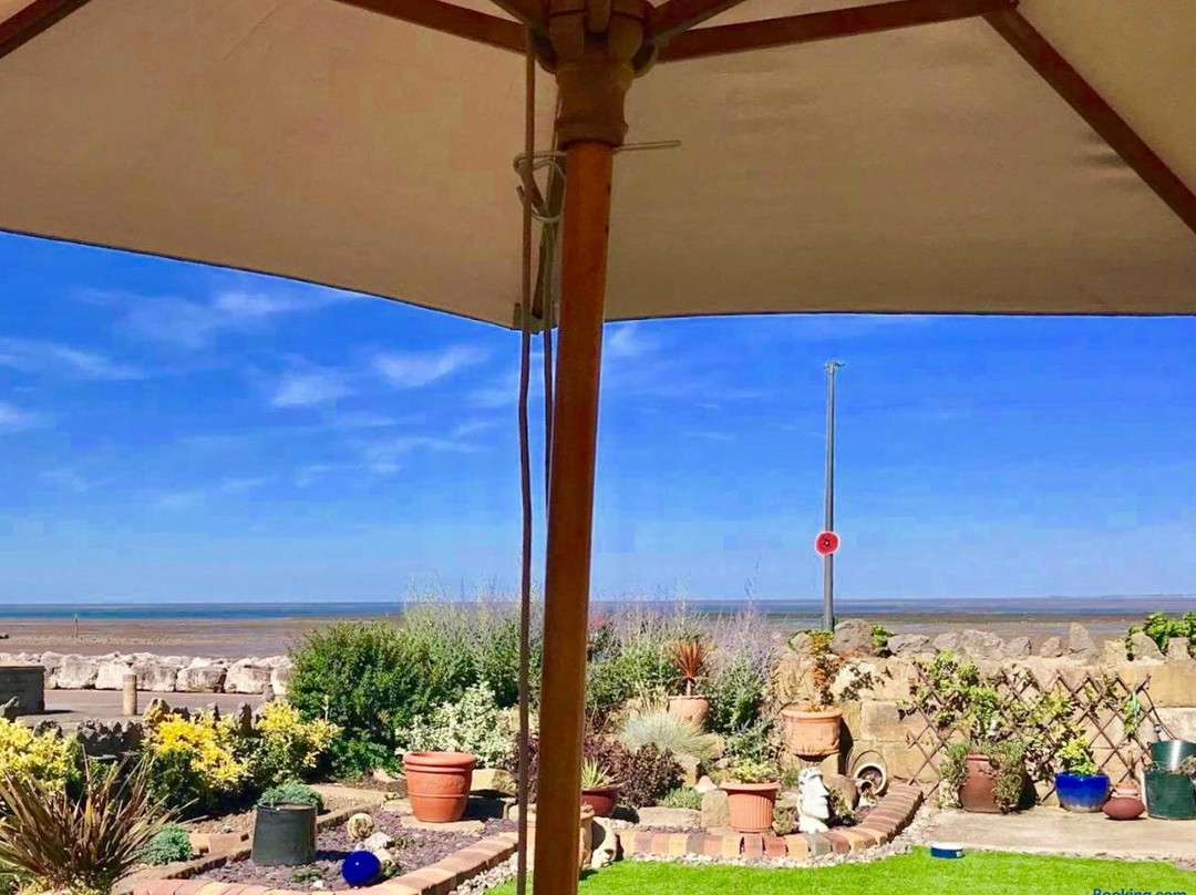HomeStay in the Bay by the Beach