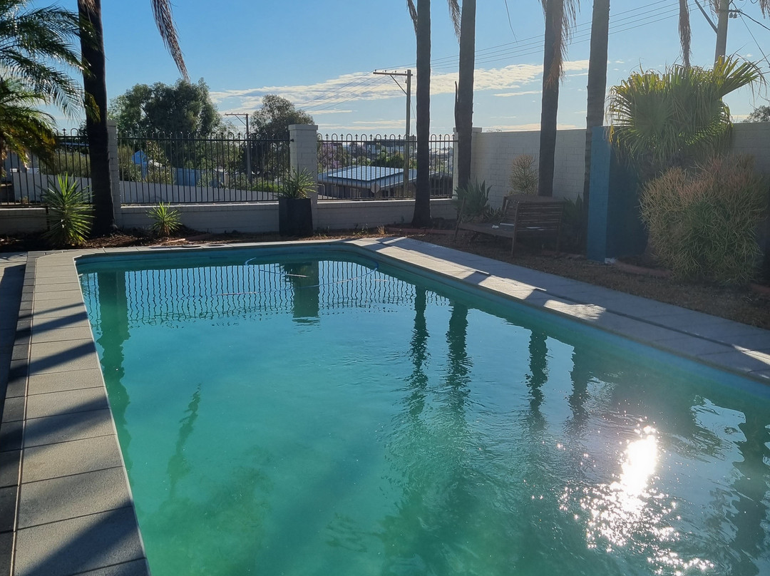 山顶汽车旅馆主图