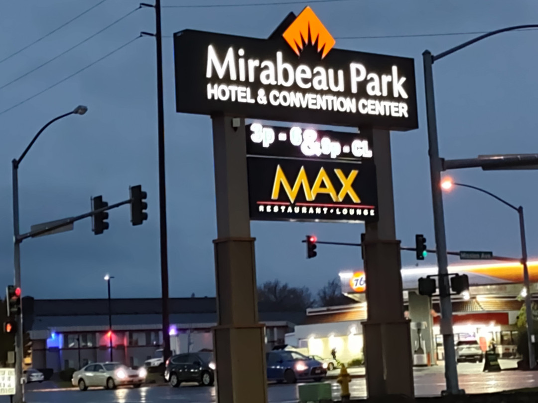 Mirabeau Park Hotel & Convention Center主图