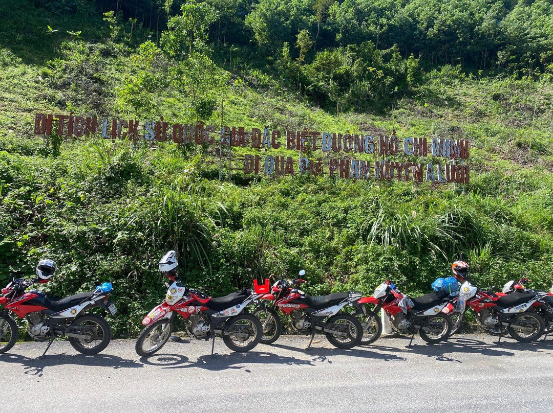 Lucky Bastard Motorcycle Tours景点图片