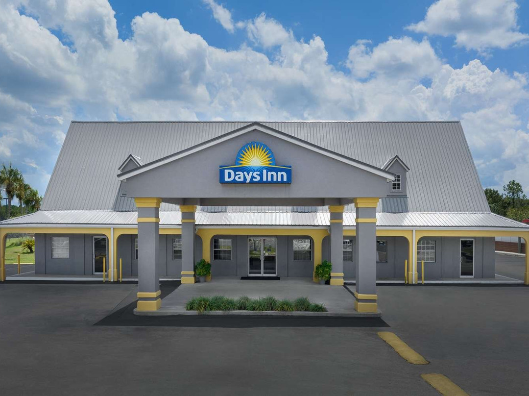 Days Inn by Wyndham Lake City I-75
