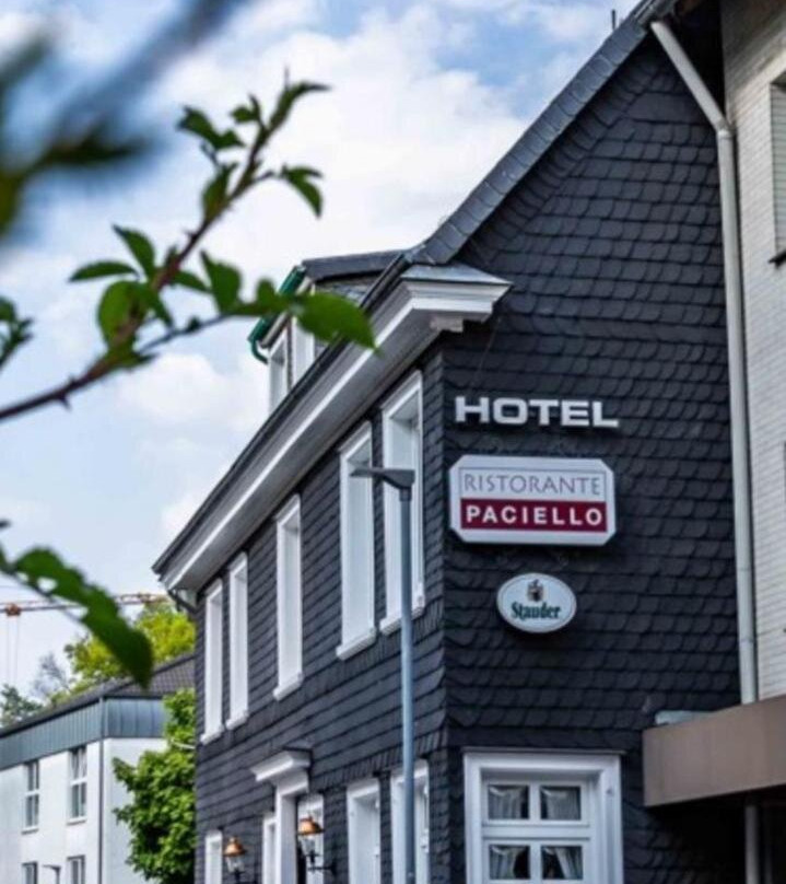 Velbert酒店住宿-Paciello Restaurant Hotel