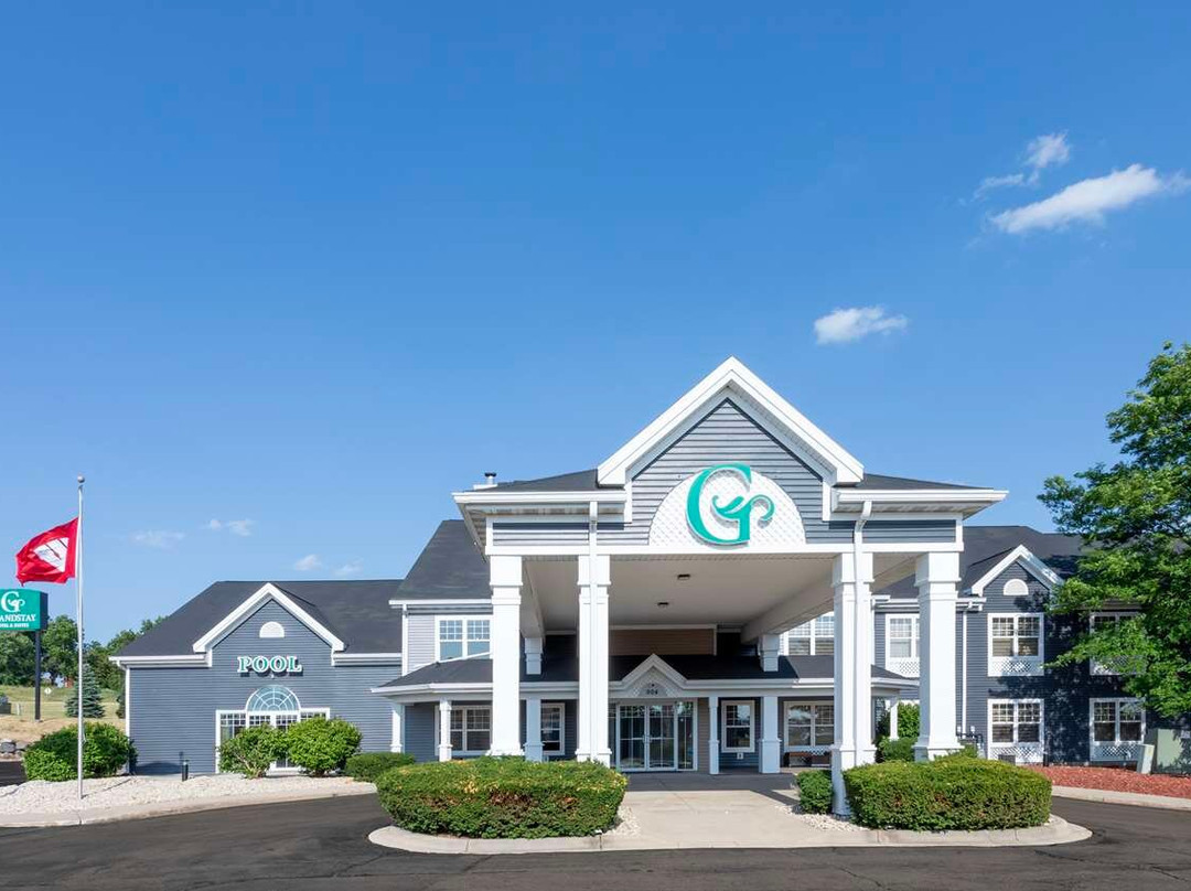 GrandStay Hotel & Suites Waunakee-Madison