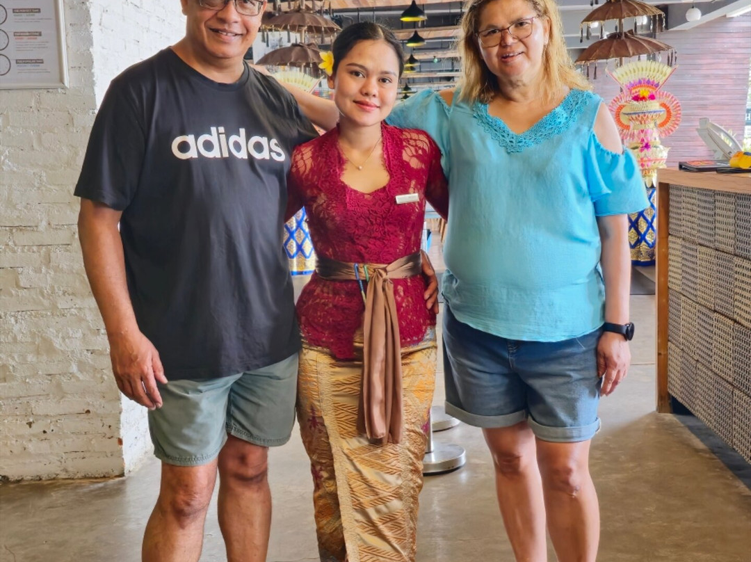 Excellent Car Service-阿姆斯特丹必去景点