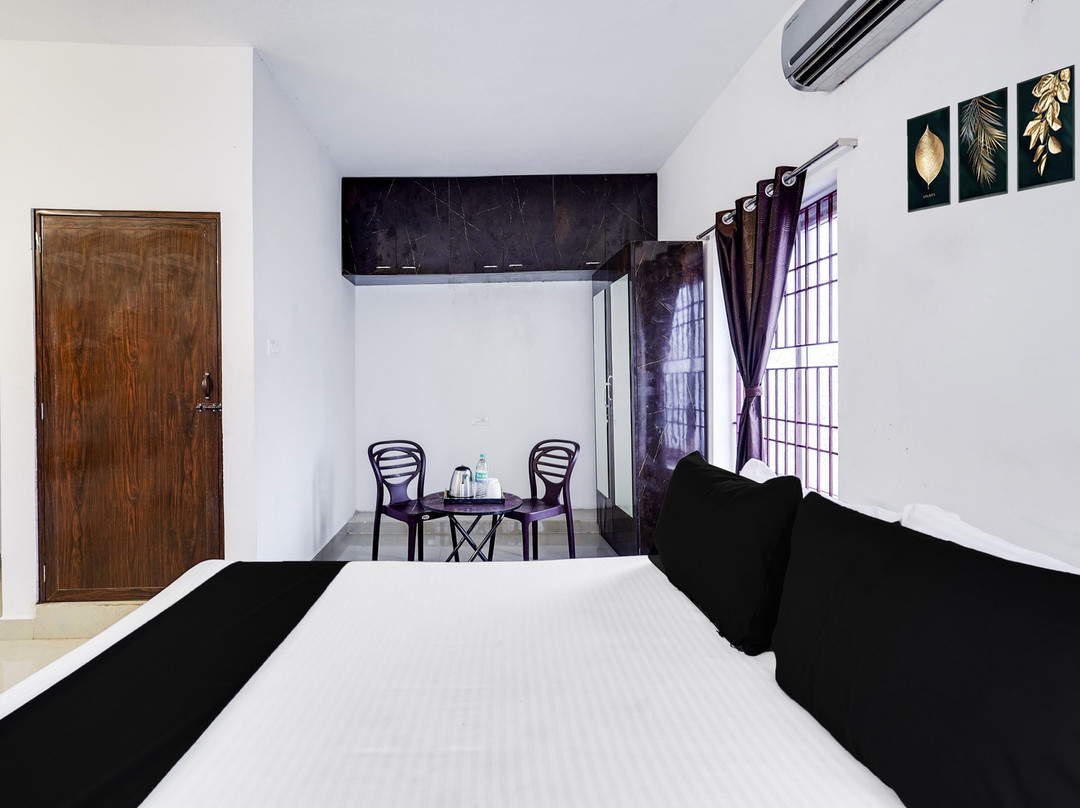 Super Hotel O Kovalam Near Bus Stand