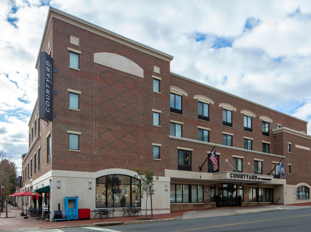 弗雷德里克斯堡历史区万怡酒店主图