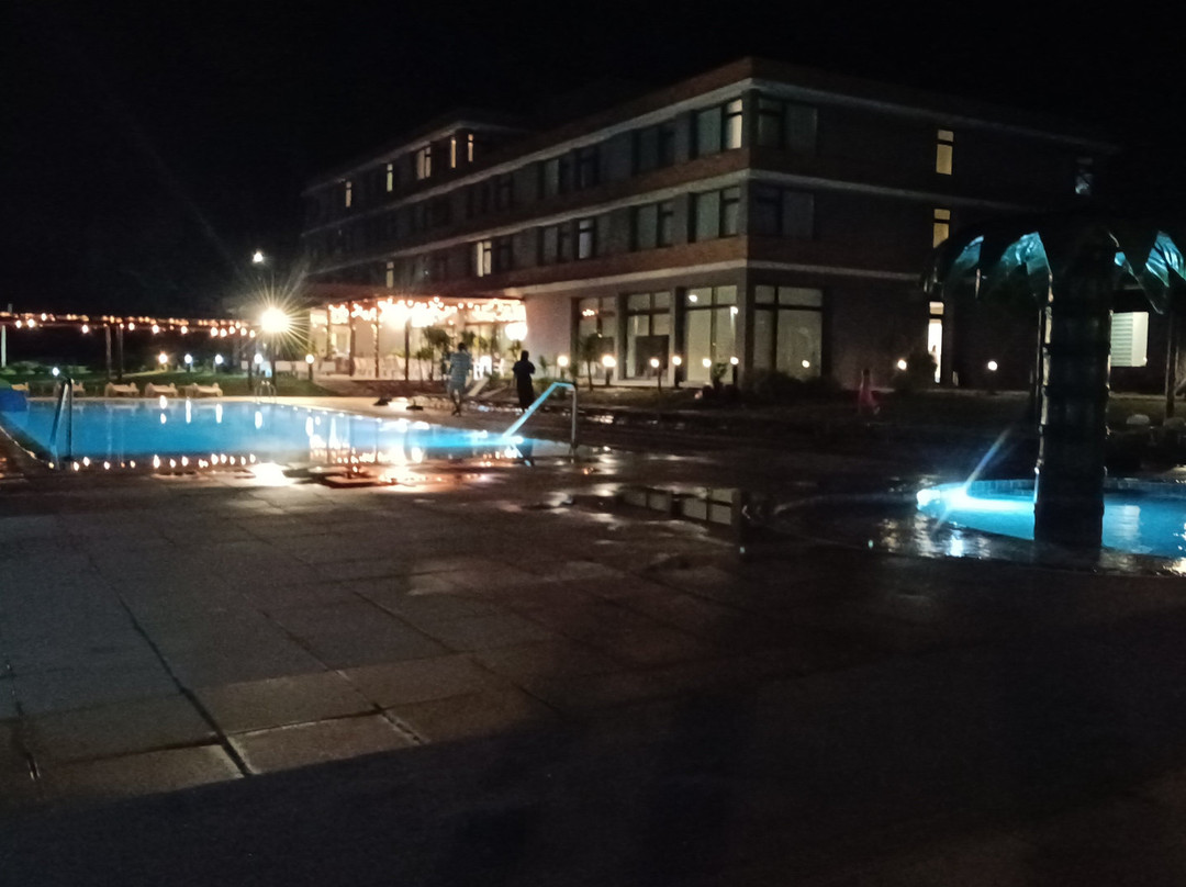 Salinas del Almiron Resort Termal主图