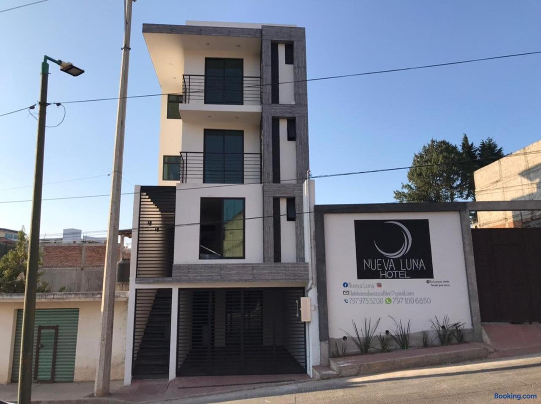 Hotel Nueva Luna