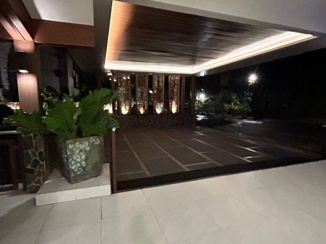 自然村度假酒店主图