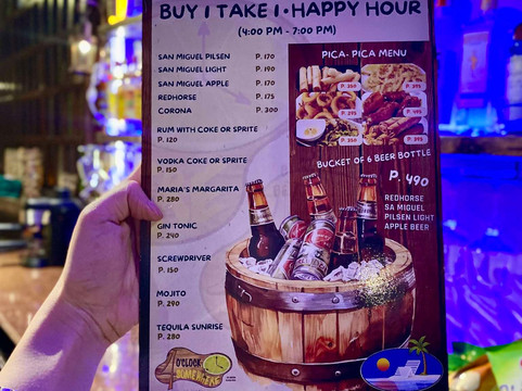 4 O'clock Somewhere Bar And Restaurant