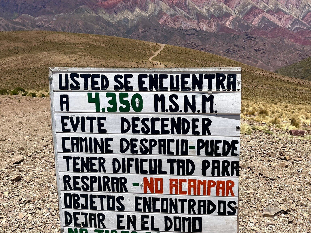 Serranias Del Hornocal景点图片
