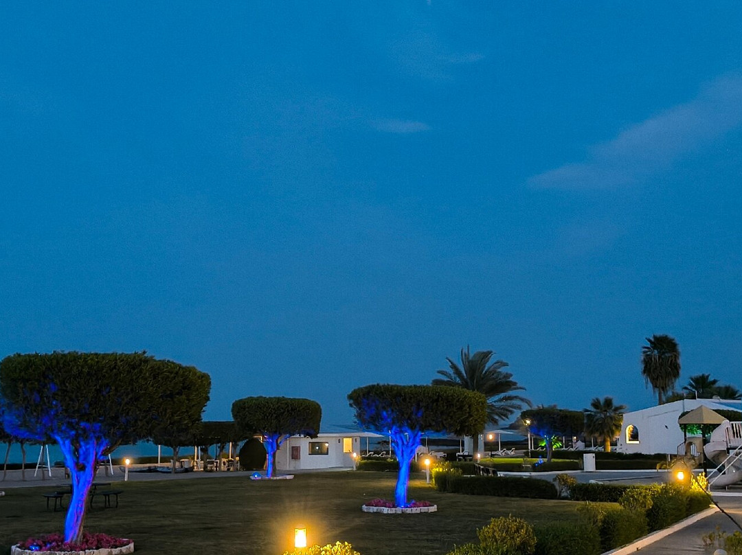 Holiday Beach Resort主图