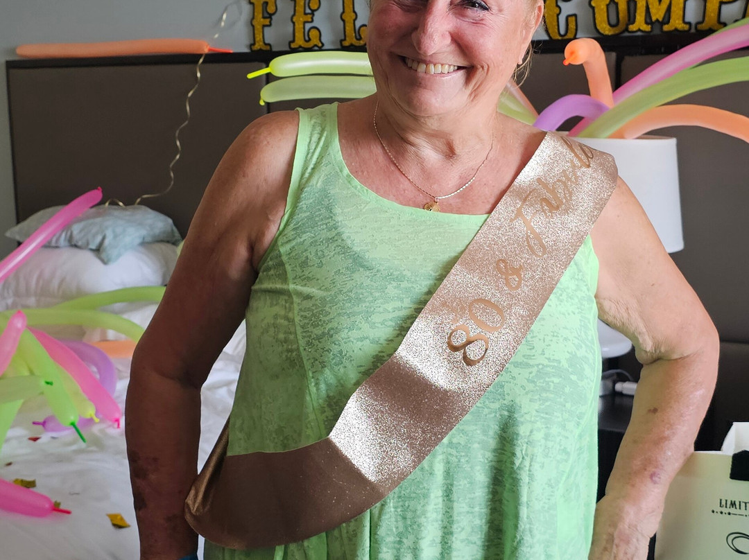 Crocs Resort & Casino主图