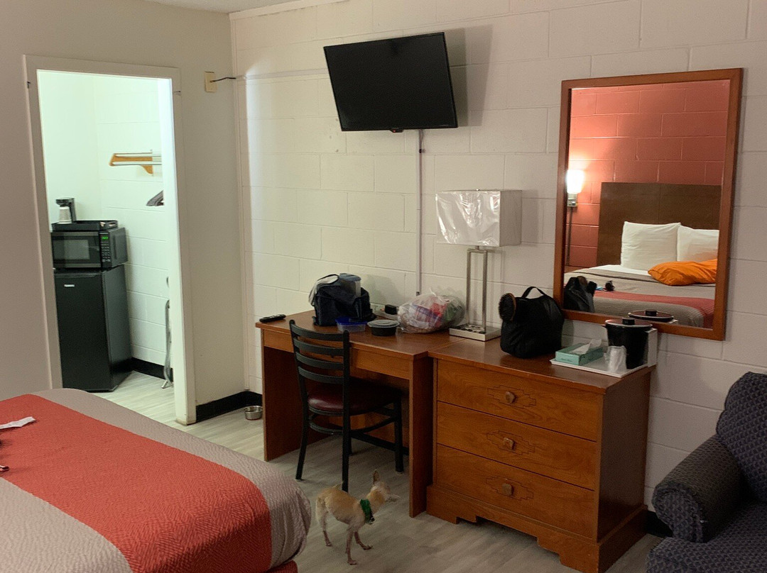 Regency Inn & Suites主图