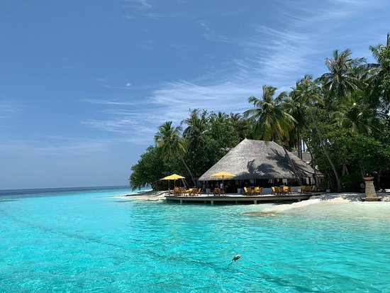 悦苑伊瑚鲁酒店主图