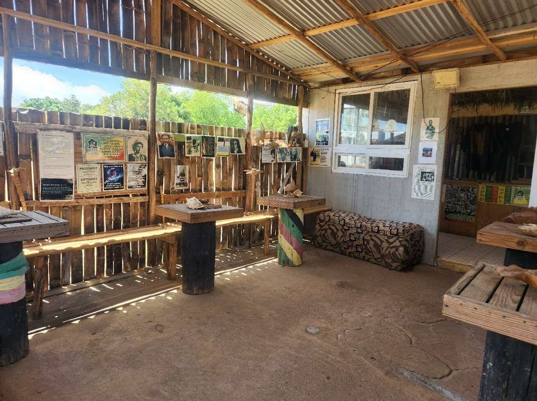 Major 1 Tours-蒙特戈贝必去景点