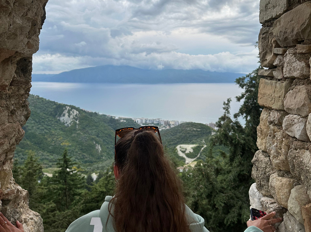 Kaninë Castle景点图片