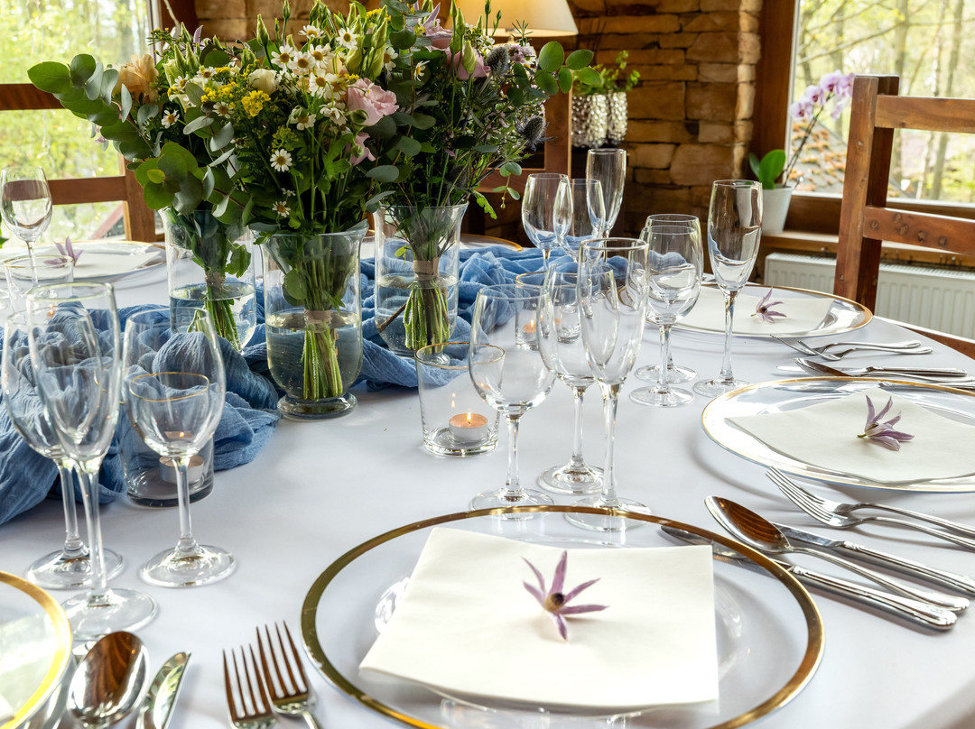 Archa Restaurant & Hotel主图