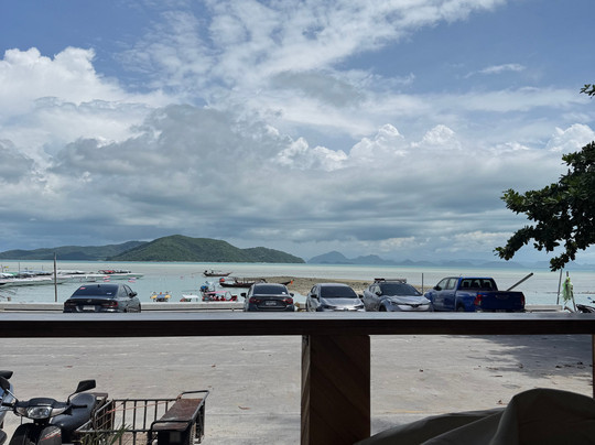 Annie Eatery & Sweetery - Thong Krut