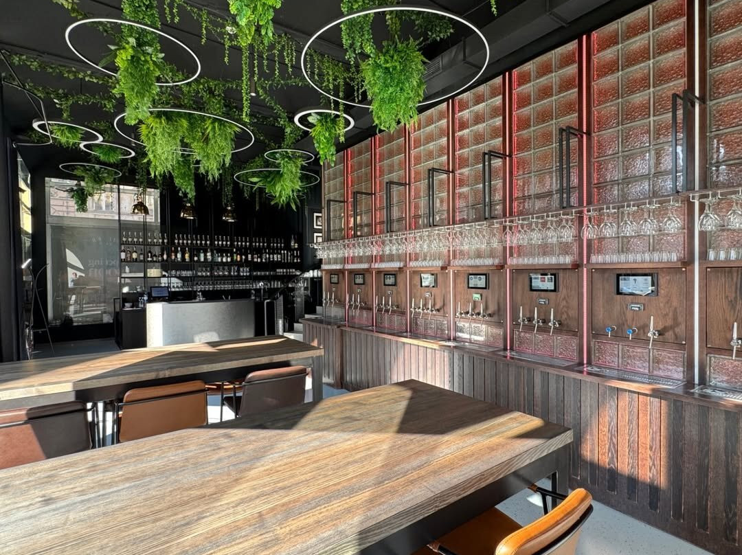 Silver Taps - Beer Restaurant