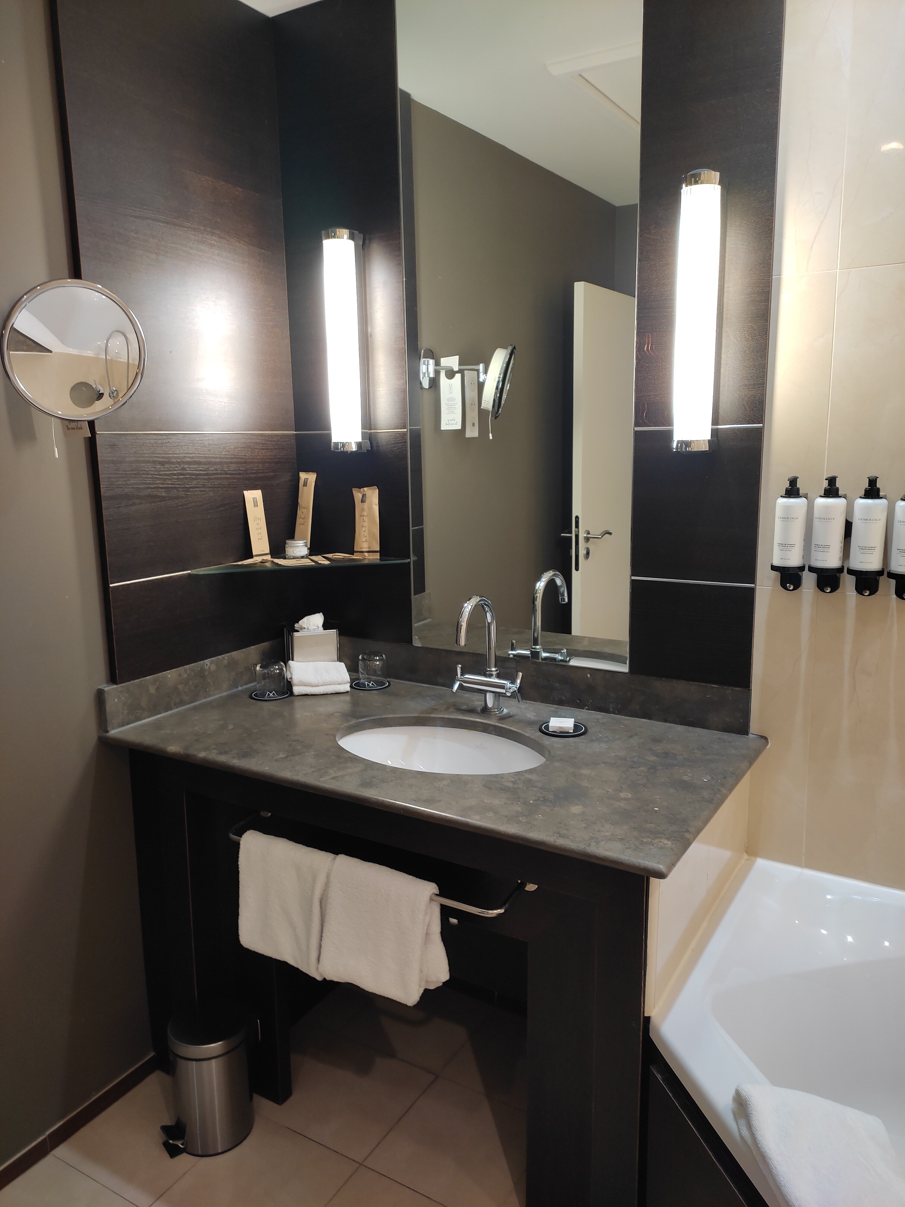 Hotel La Citadelle Metz - MGallery-浴室