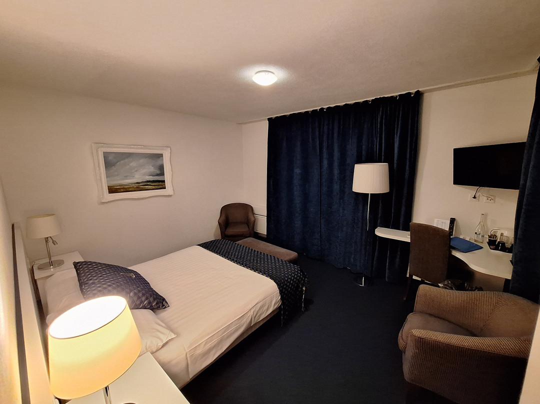 Hotel Touring au Lac主图