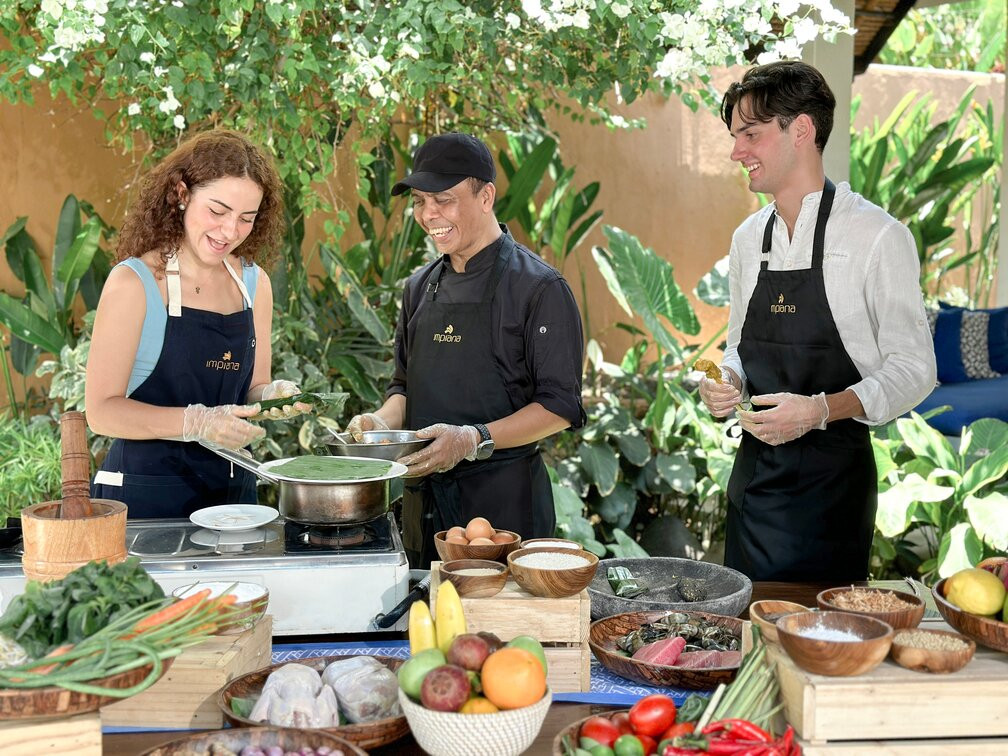 Oswego Bali Bar & Dining