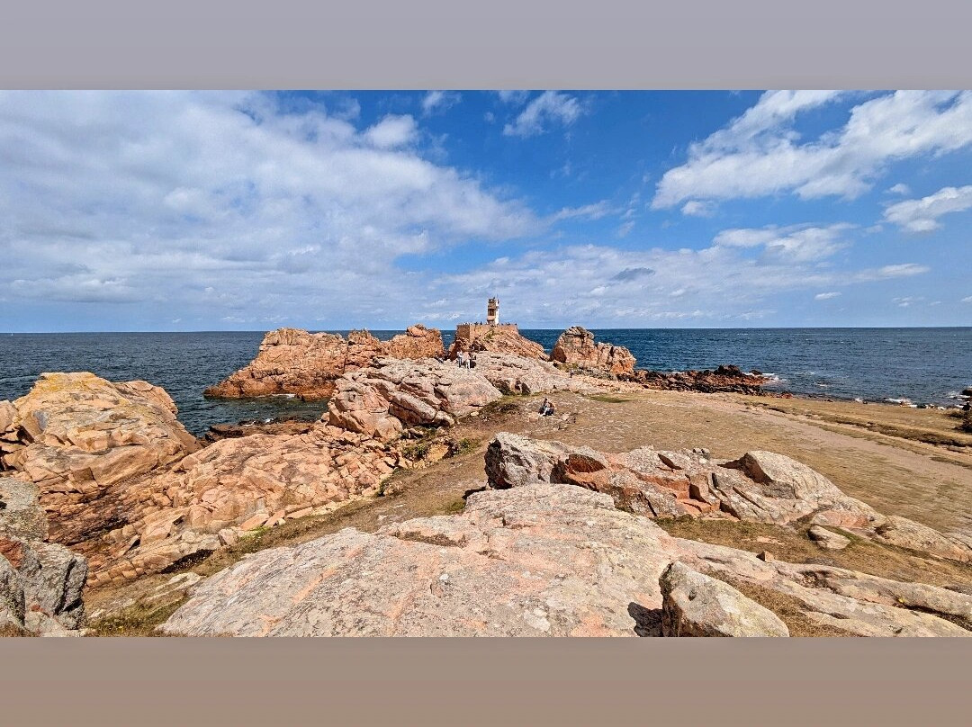 Le Phare du Paon-Ile-de-Brehat必去景点