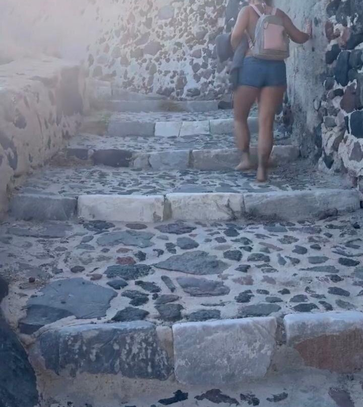 Armeni Bay-伊亚必去景点