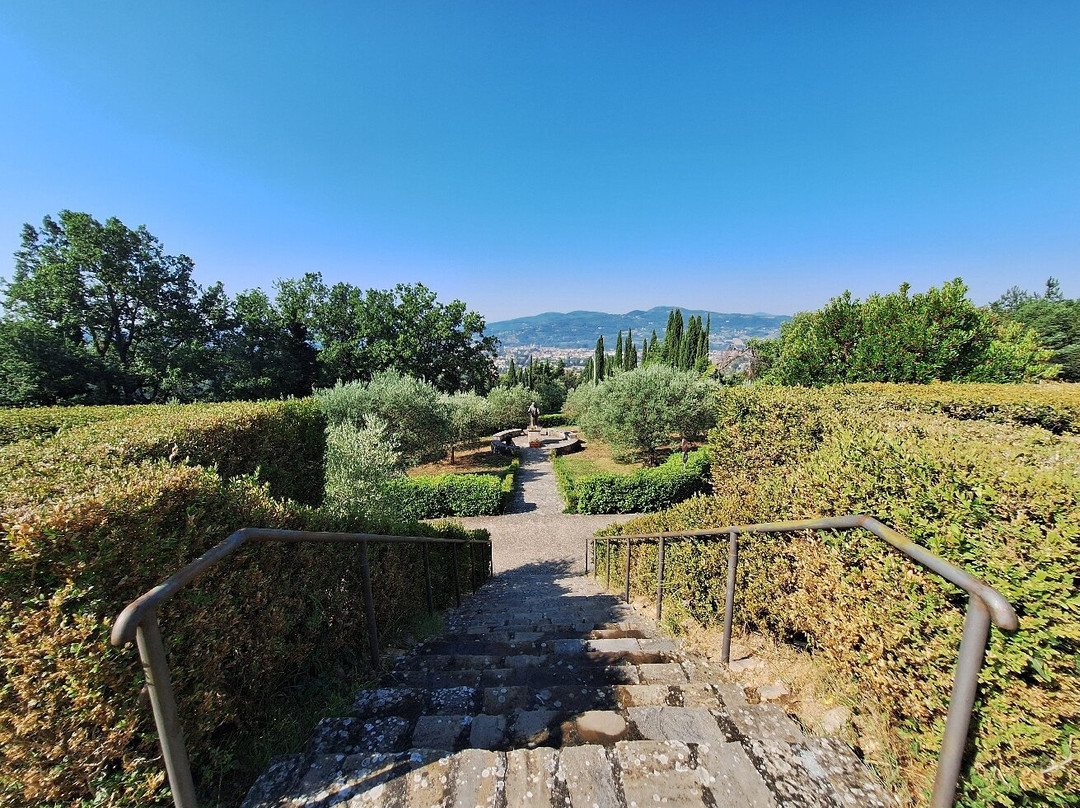 Santuario della Madonna di Belvedere-卡斯泰洛城必去景点