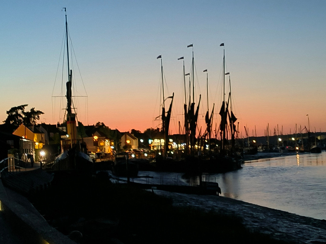 Jolly Sailor- Fish on The Quay主图