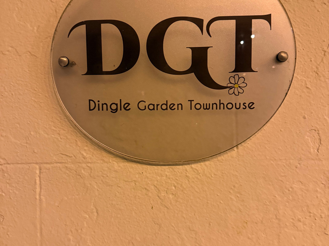 Dingle Garden Townhouse主图
