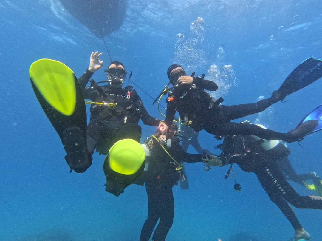 Abyssos Diving School & Snorkeling-Capo Comino必去景点