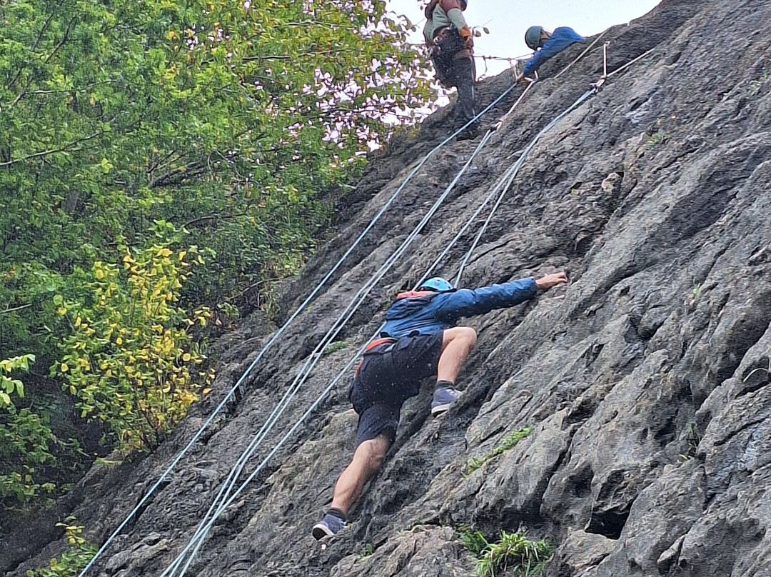 Hawk Adventures-Pontneddfechan必去景点