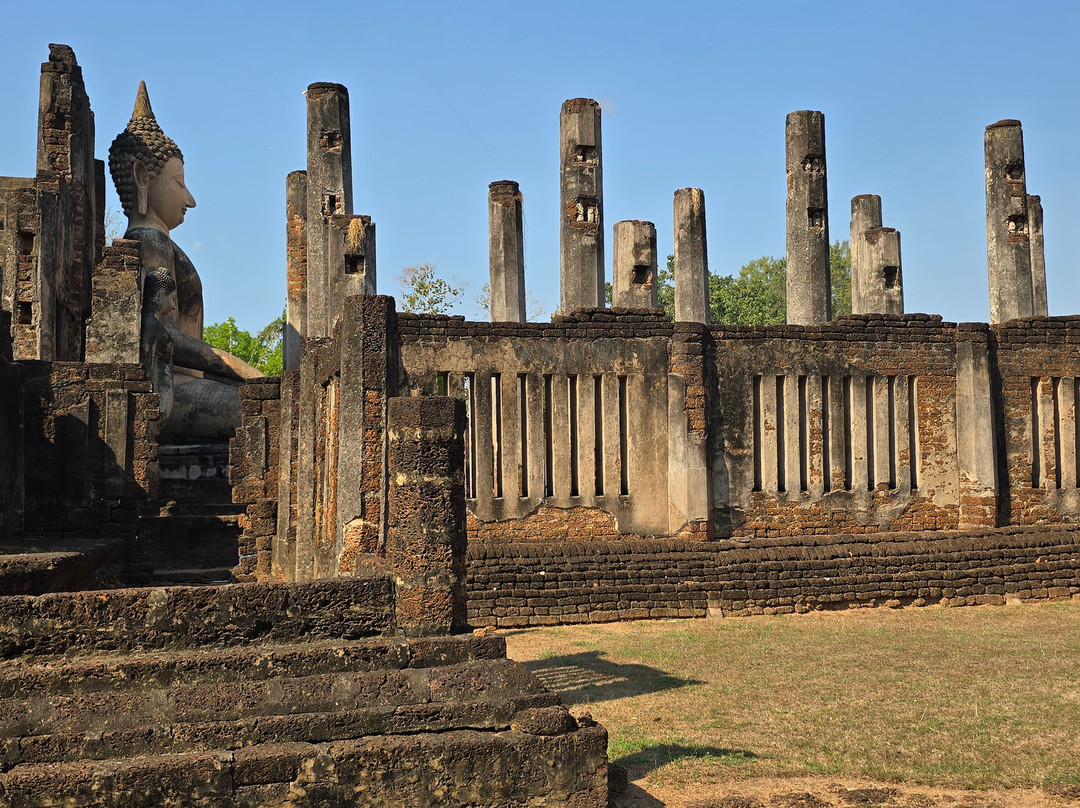 Wat Phra Si Rattana Mahathat-素攀武里必去景点