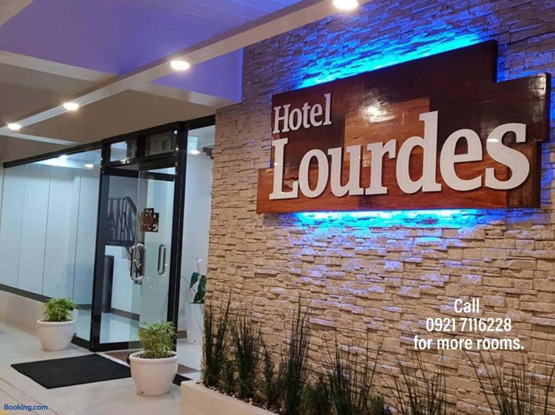 Hotel Lourdes主图