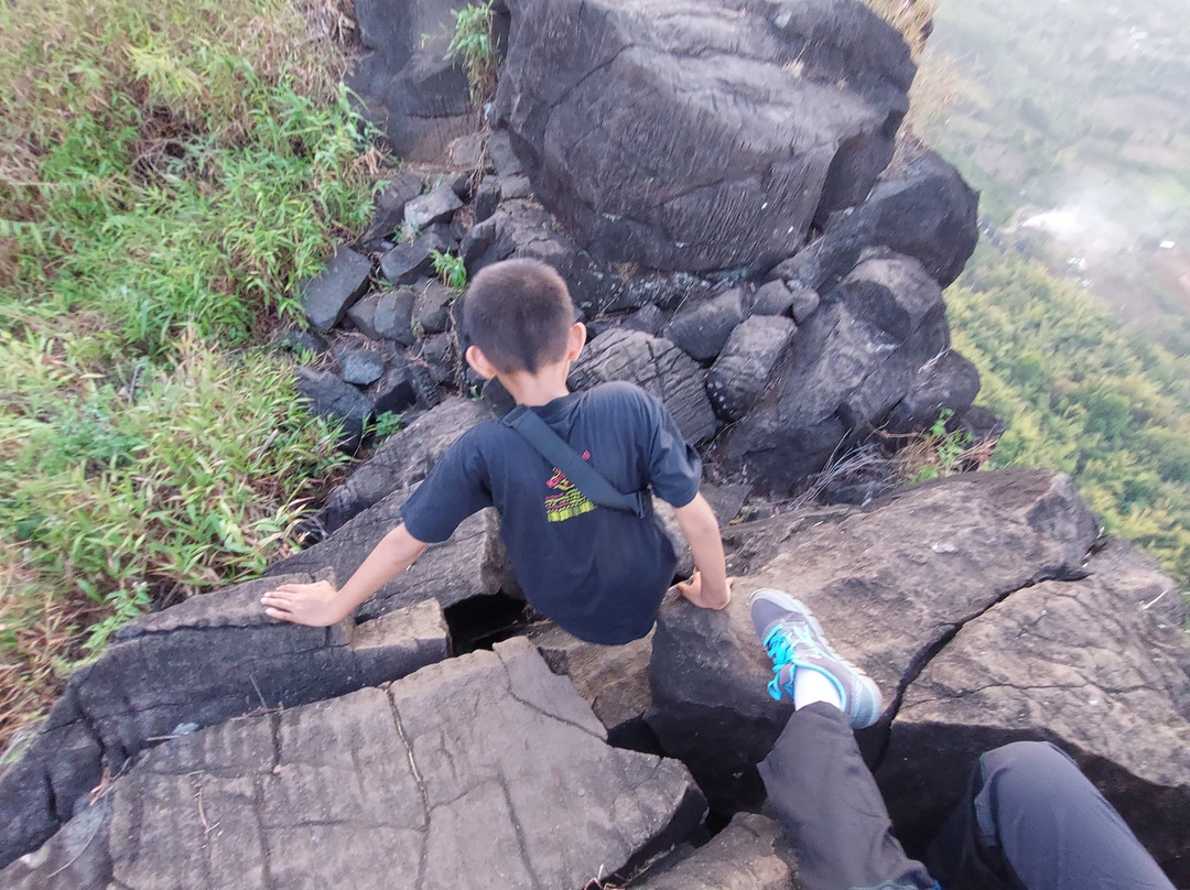 Trekking MT. Bulusaukang Near Makassar-Benteng Gajah必去景点