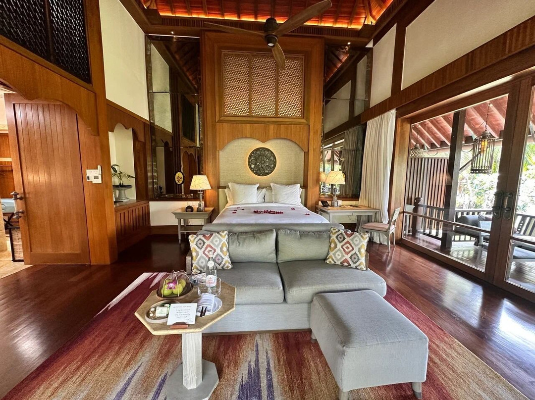 四季度假酒店主图