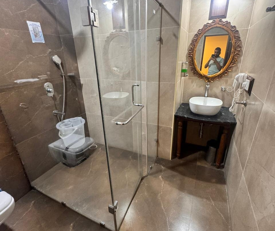 Hotel Windsor Castle主图