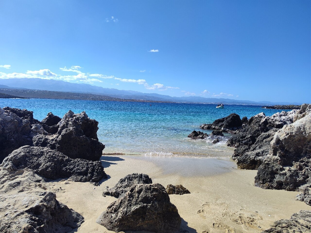 Macherida Beach-Tersanas必去景点