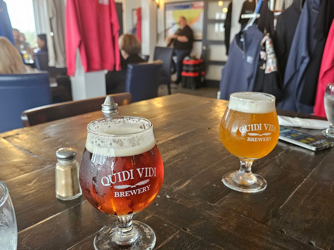 Edge Of The Avalon Inn主图