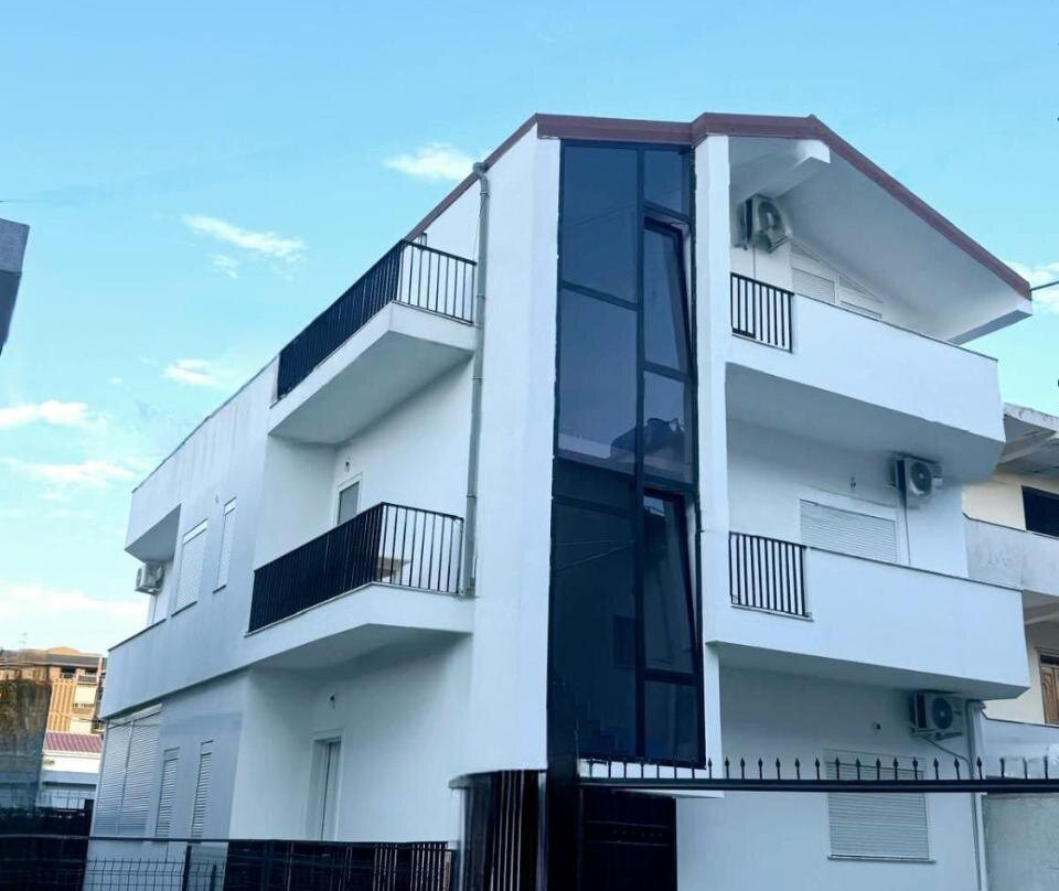 Vila TOLA